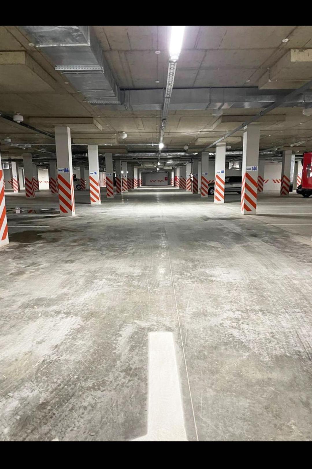 Аэропорт-Номера 24/24 . Apartman Kisinyov Kültér fotó