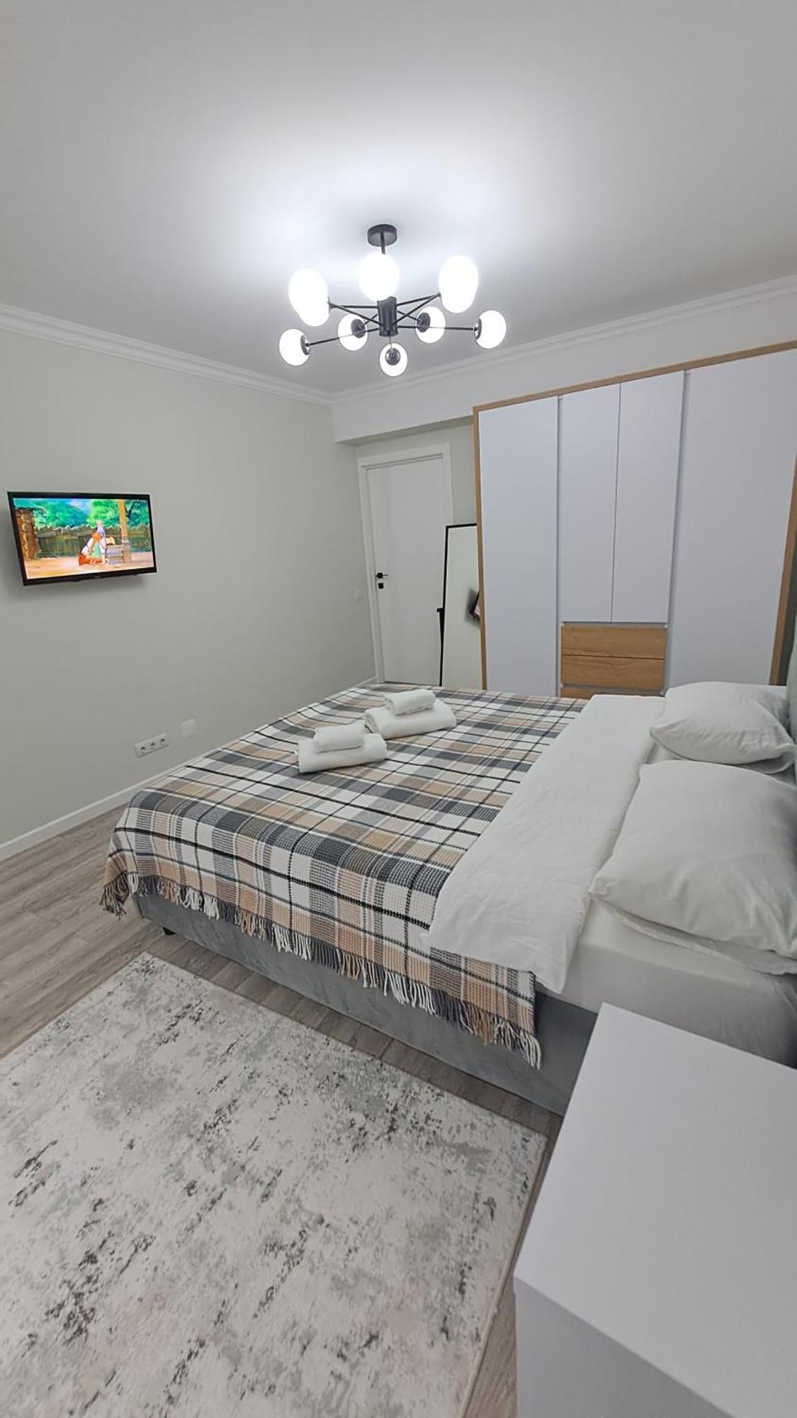 Аэропорт-Номера 24/24 . Apartman Kisinyov Kültér fotó