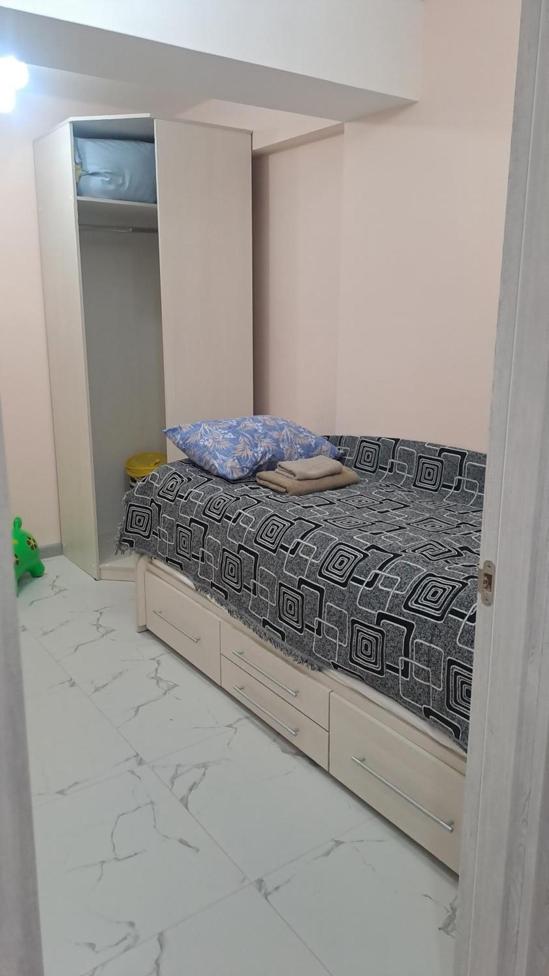 Аэропорт-Номера 24/24 . Apartman Kisinyov Szoba fotó